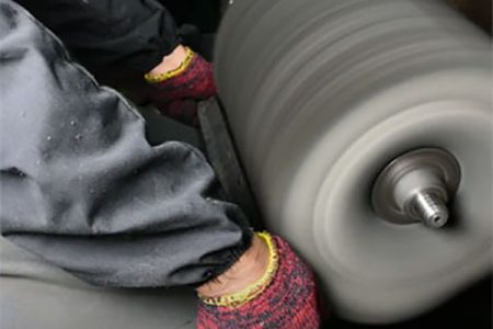 iga02 - glory pin maker