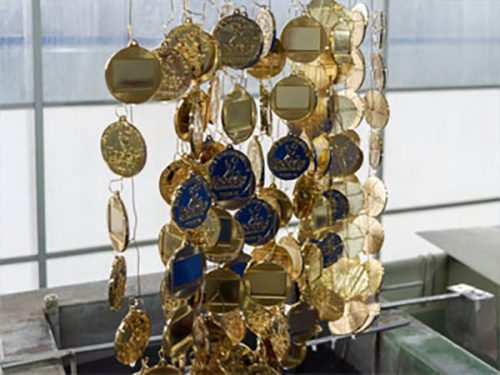 iga03 - glory pin maker